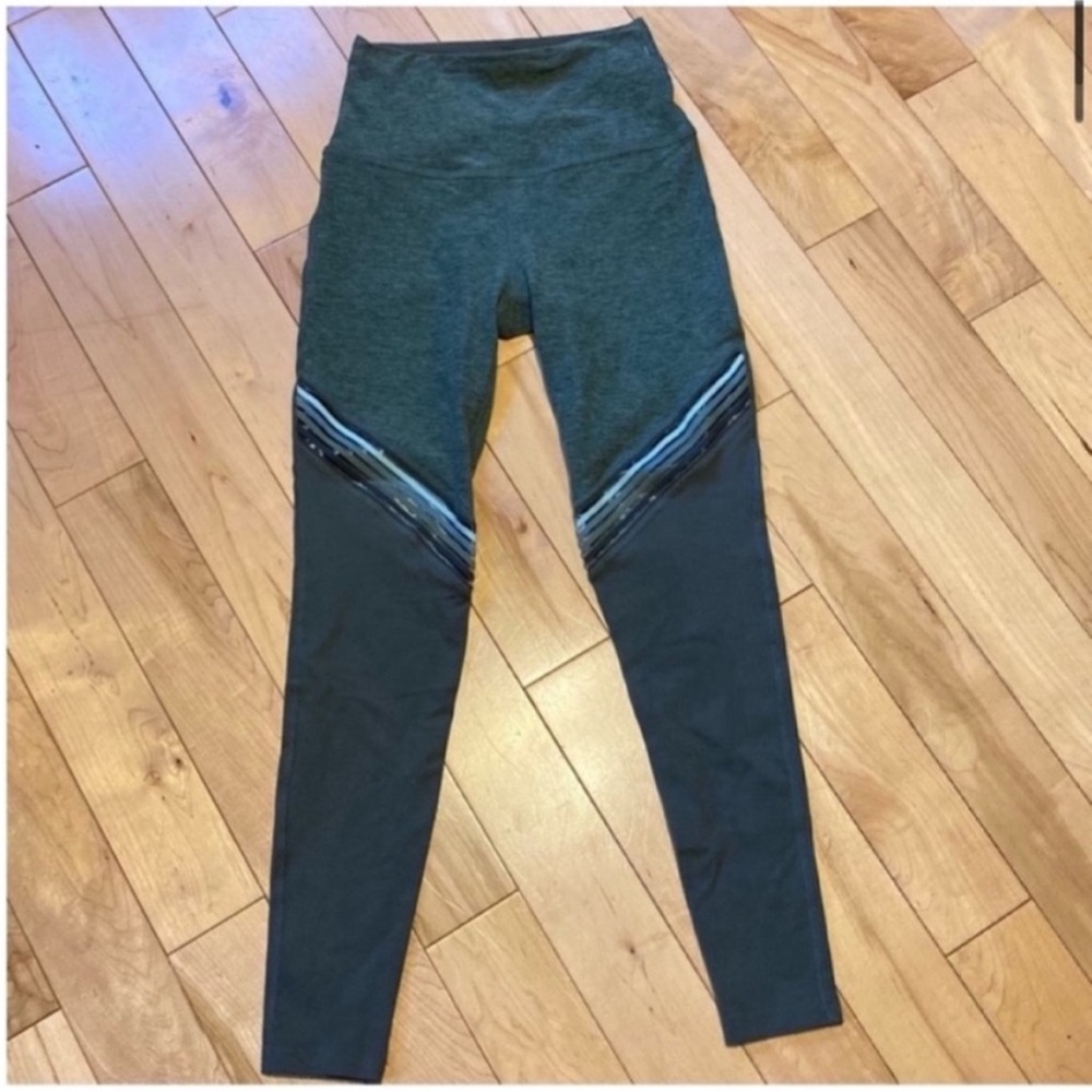 Beyond Yoga All The Filament High Waisted Long Legging green gray mesh small